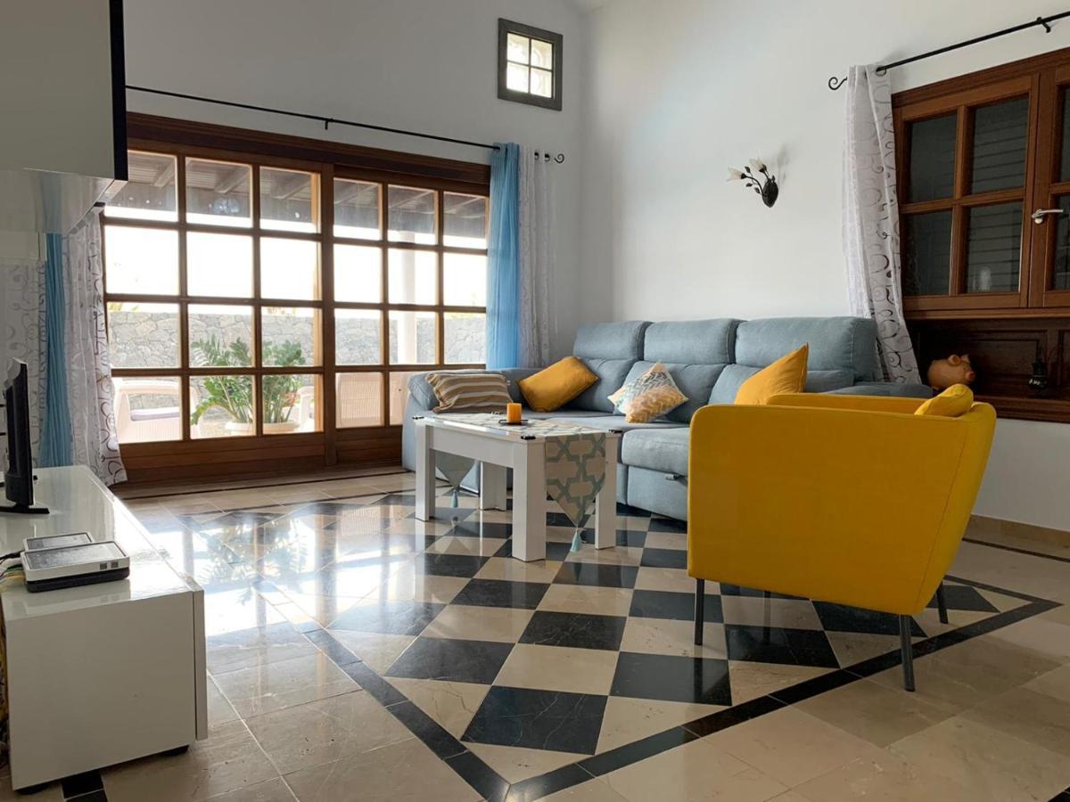 Villa Denise Yaiza  Buitenkant foto