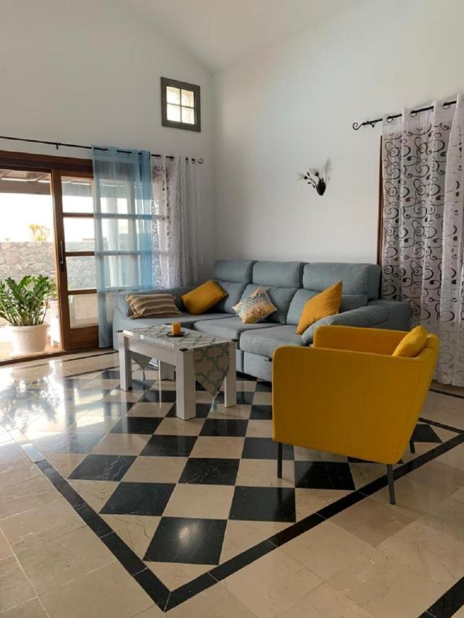 Villa Denise Yaiza  Buitenkant foto